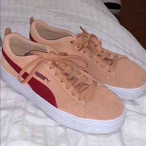 I am selling puma suede classic, never used before